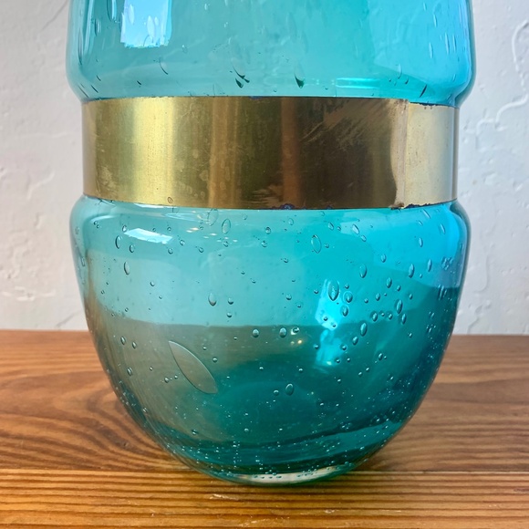 Dara International -- Italian Handblown Blue Glass Vase w/ Brass Band -- 13" - Picture 11 of 15